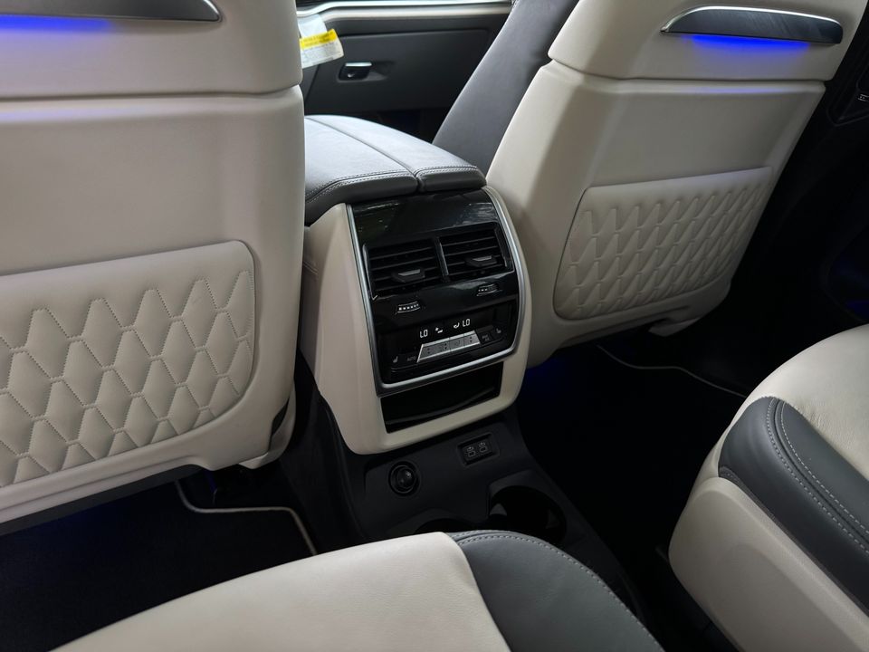 2024 BMW X7