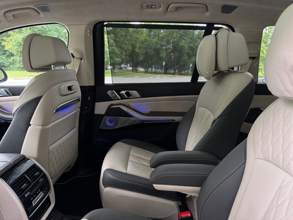 2024 BMW X7