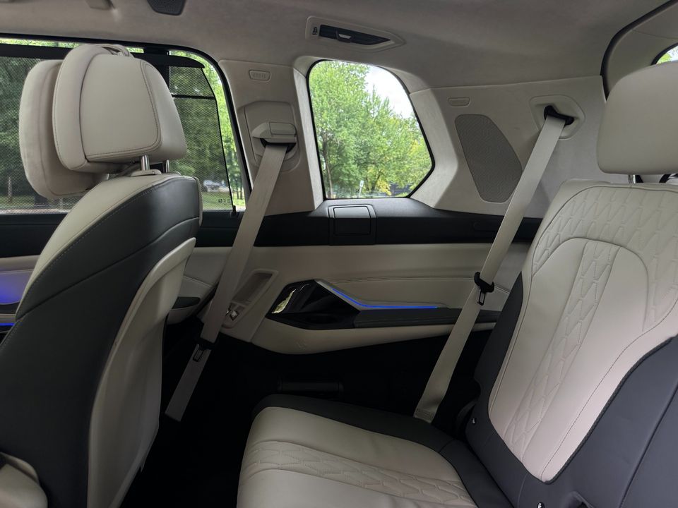 2024 BMW X7