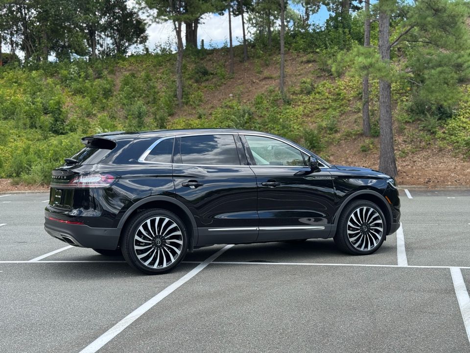 2022 Lincoln Nautilus Black Label