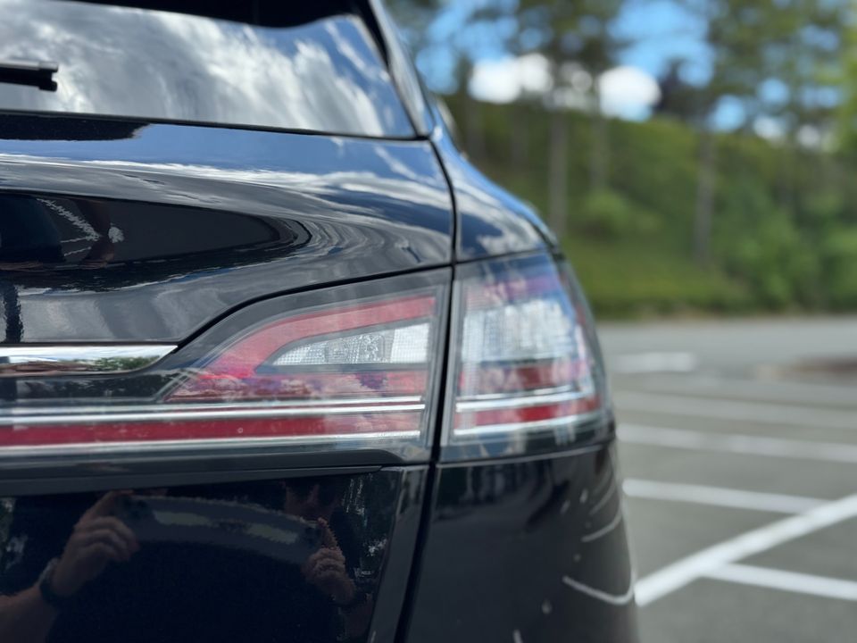 2022 Lincoln Nautilus Black Label