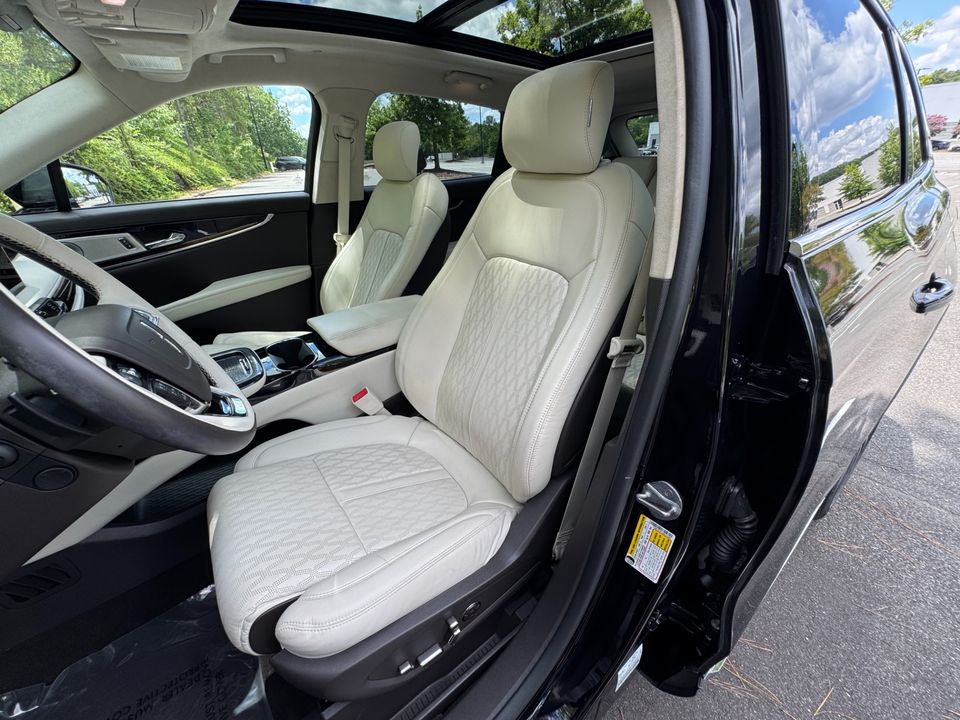 2022 Lincoln Nautilus Black Label