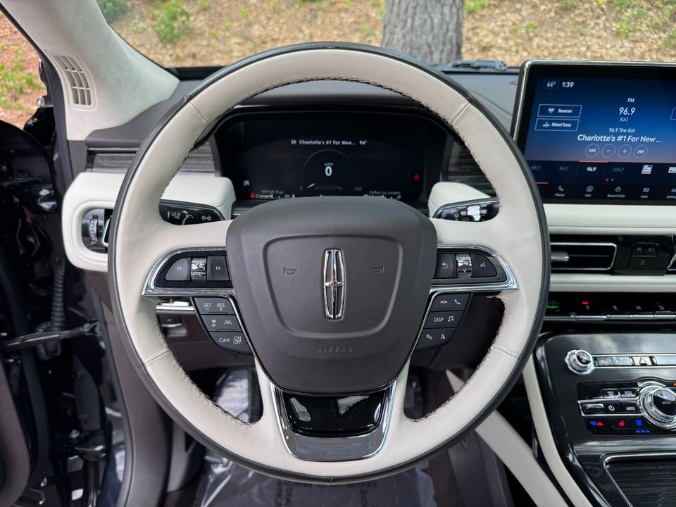 2022 Lincoln Nautilus Black Label