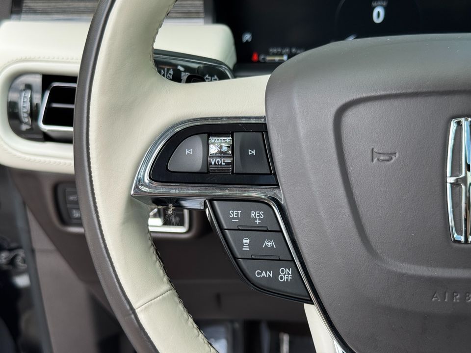 2022 Lincoln Nautilus Black Label