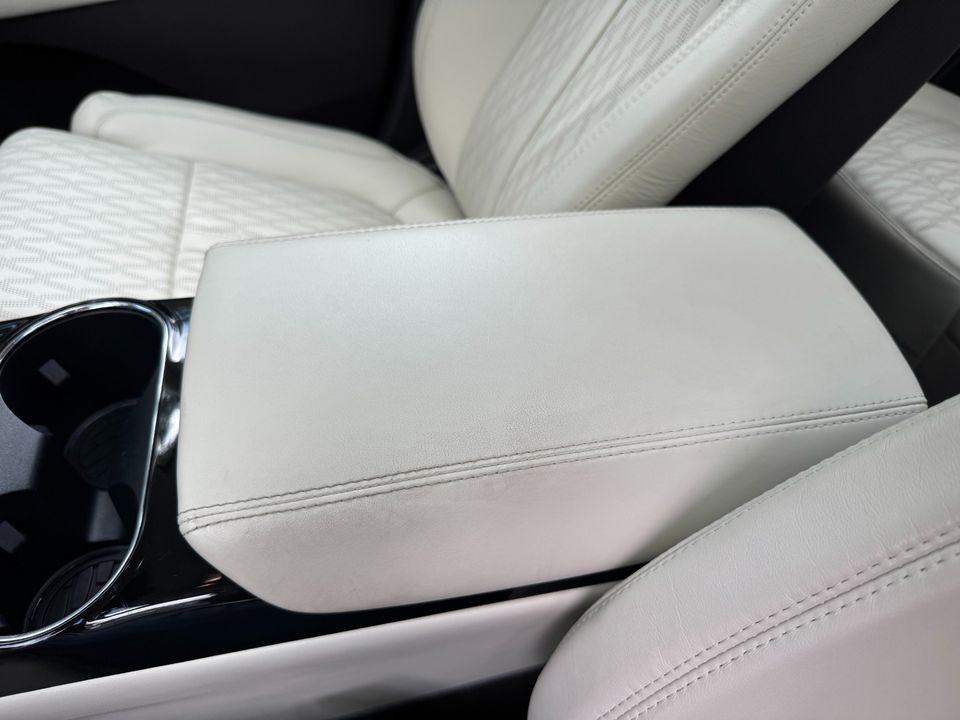 2022 Lincoln Nautilus Black Label