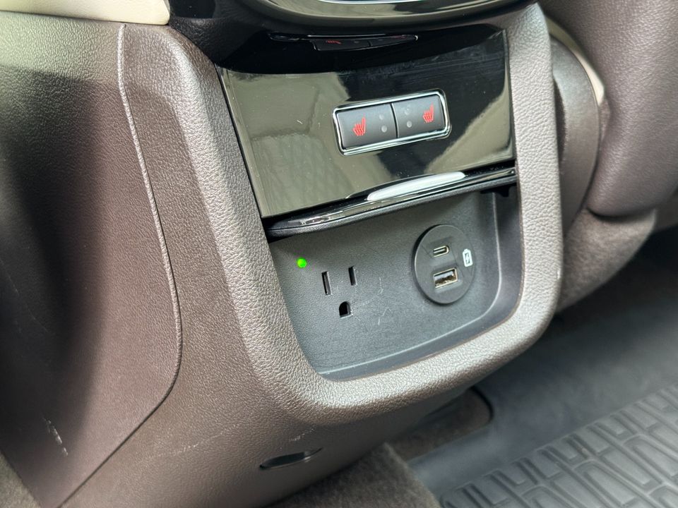 2022 Lincoln Nautilus Black Label