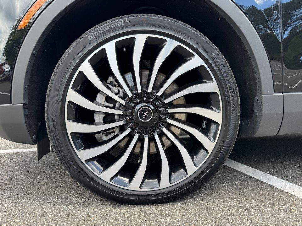 2022 Lincoln Nautilus Black Label