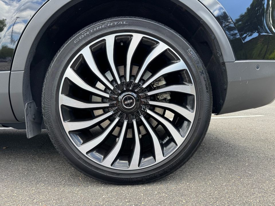 2022 Lincoln Nautilus Black Label