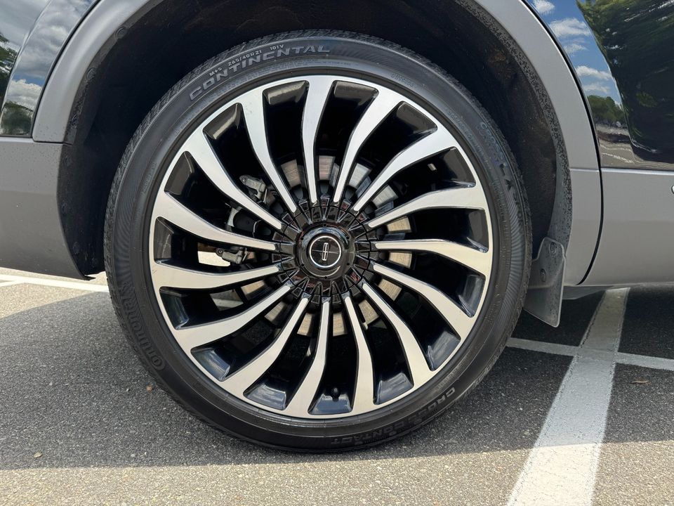 2022 Lincoln Nautilus Black Label