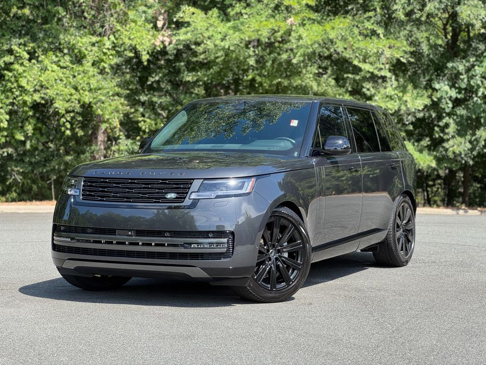 2025 Land Rover Range Rover SE P400