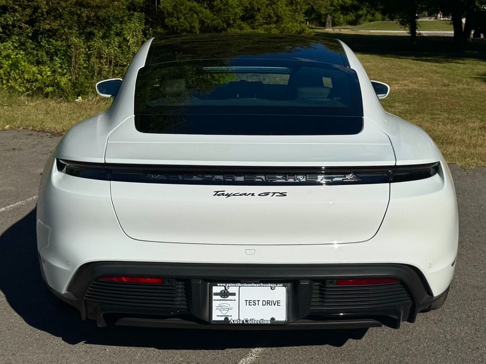2024 Porsche Taycan