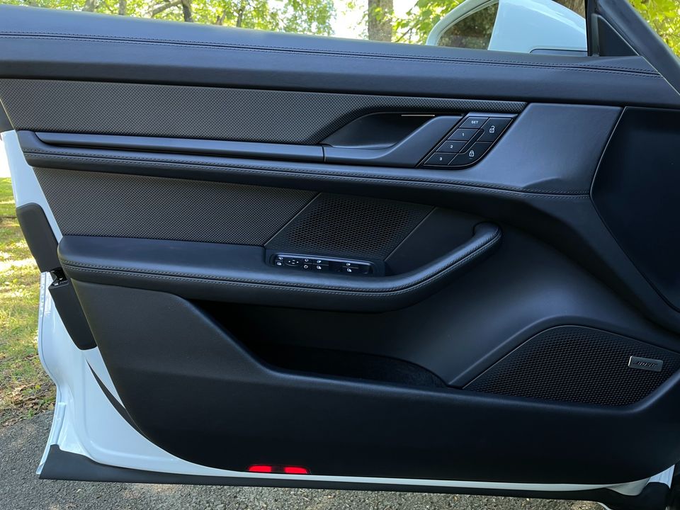 2024 Porsche Taycan