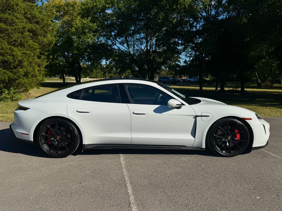 2024 Porsche Taycan