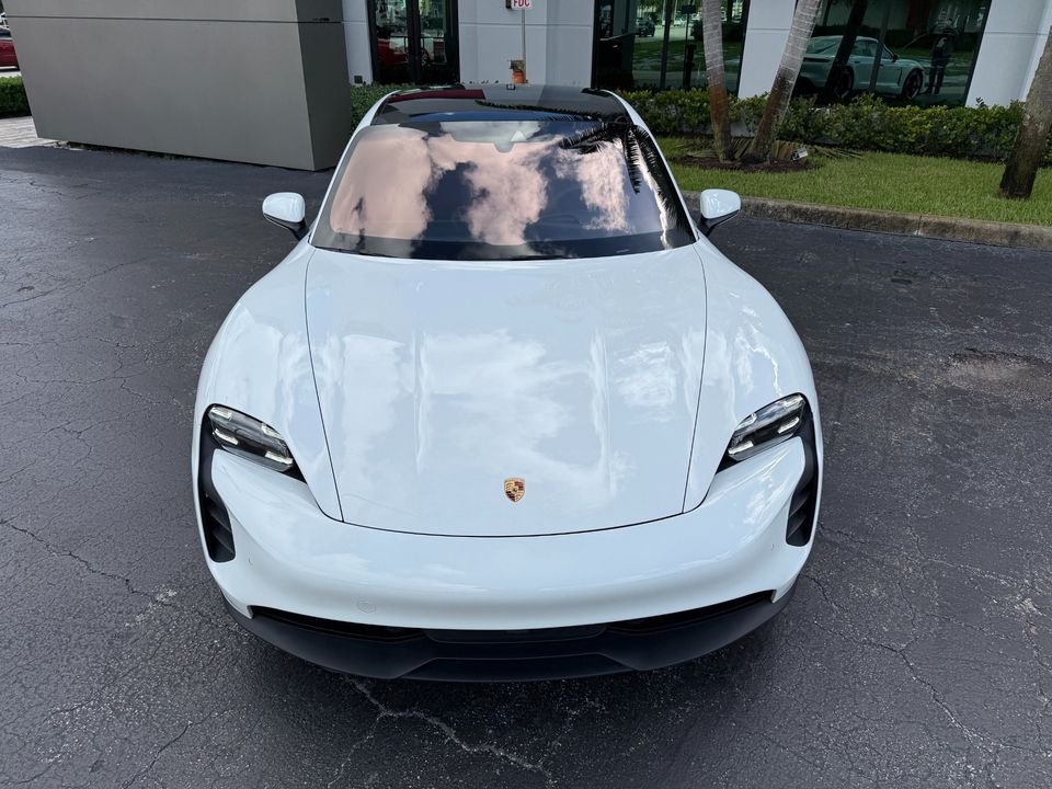 2022 Porsche Taycan