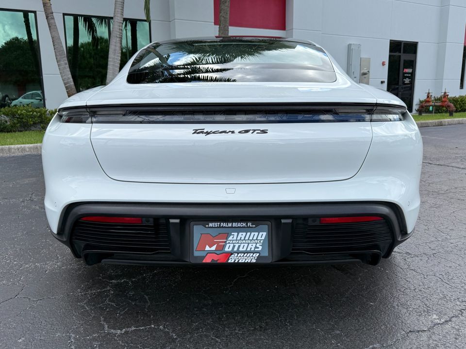 2022 Porsche Taycan