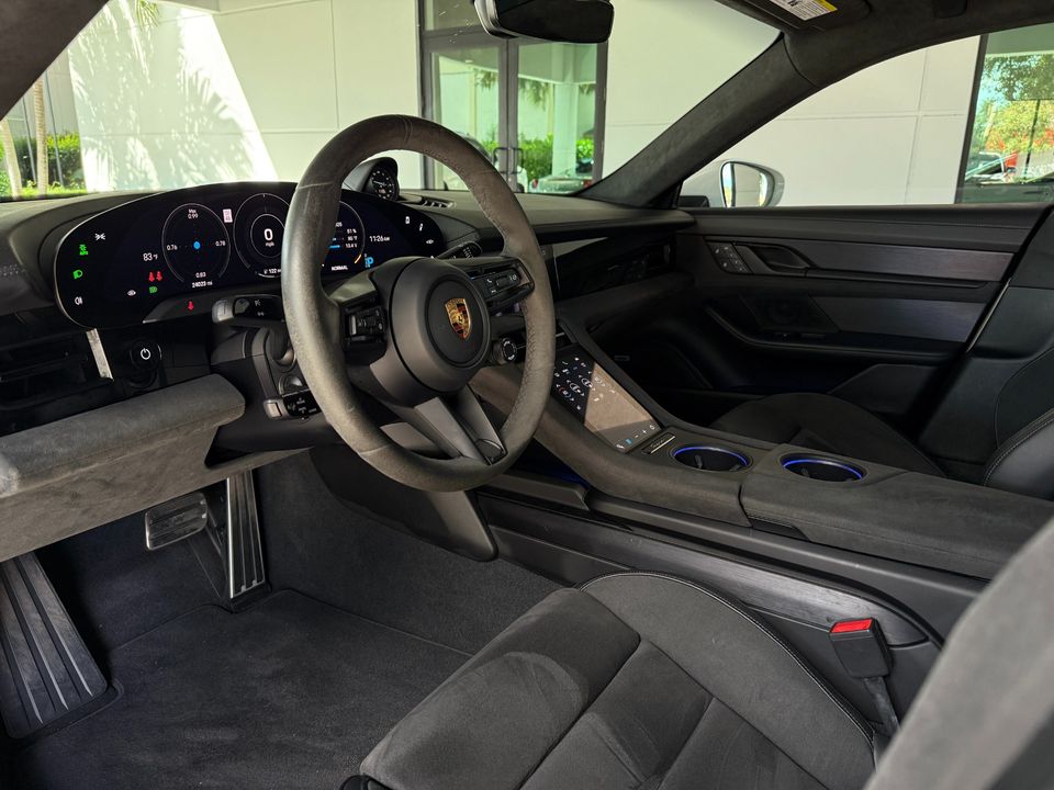 2022 Porsche Taycan