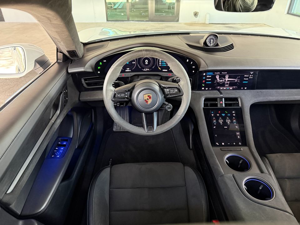 2022 Porsche Taycan