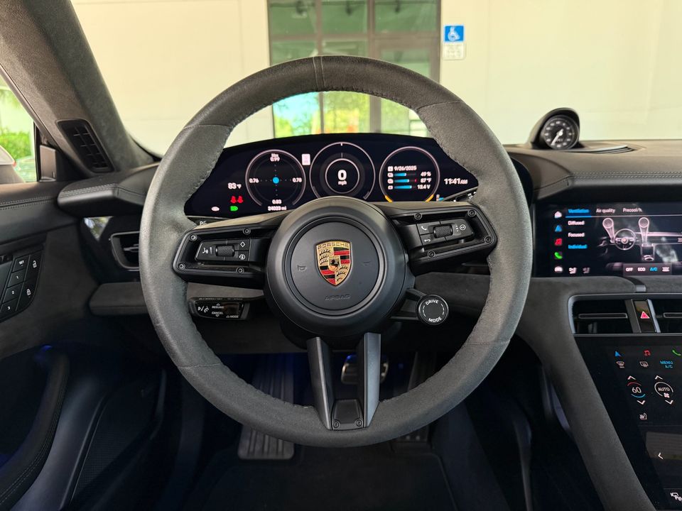 2022 Porsche Taycan