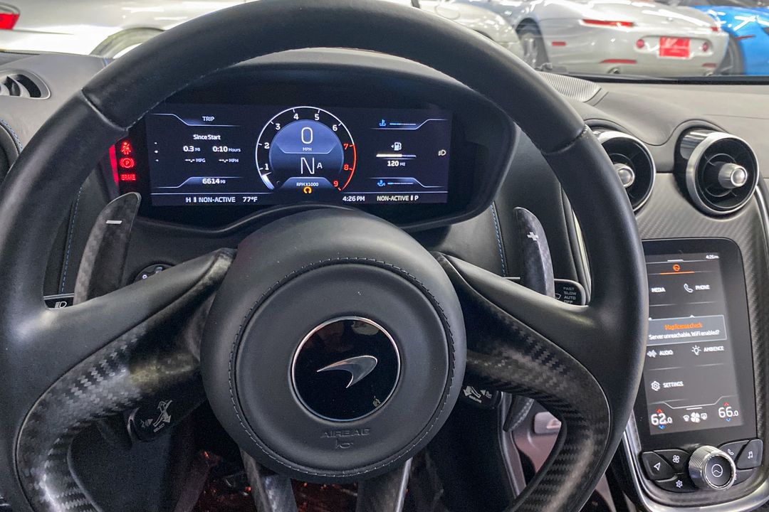 2022 McLaren GT