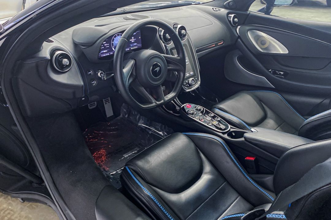 2022 McLaren GT
