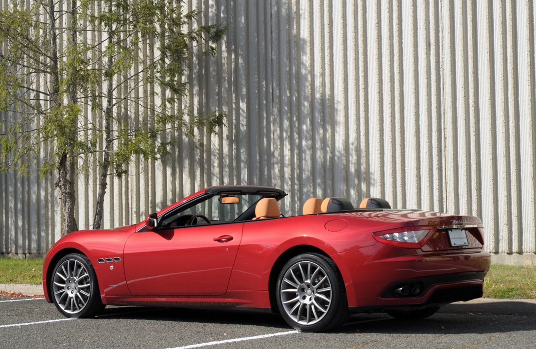 2016 Maserati GranTurismo