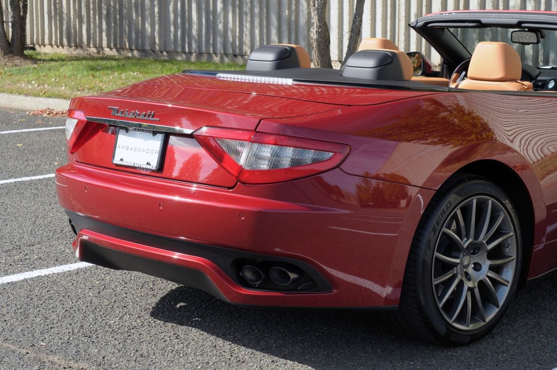 2016 Maserati GranTurismo