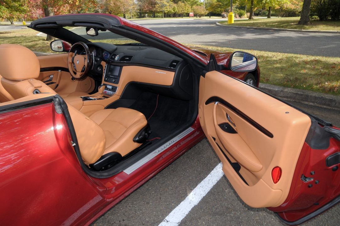 2016 Maserati GranTurismo