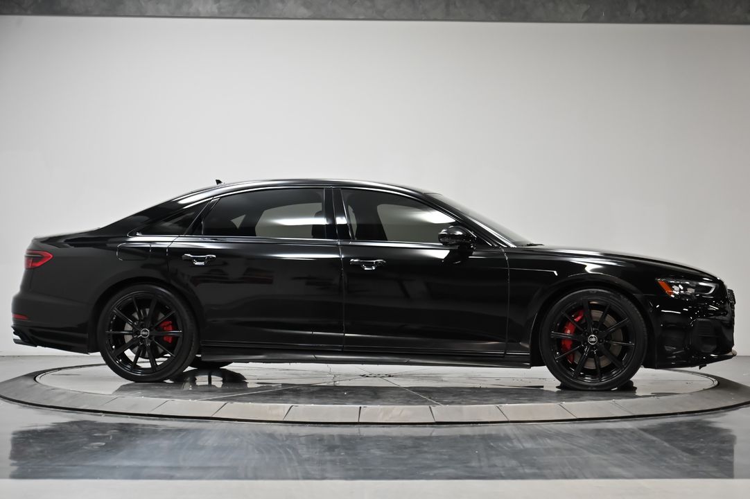 2022 Audi S8