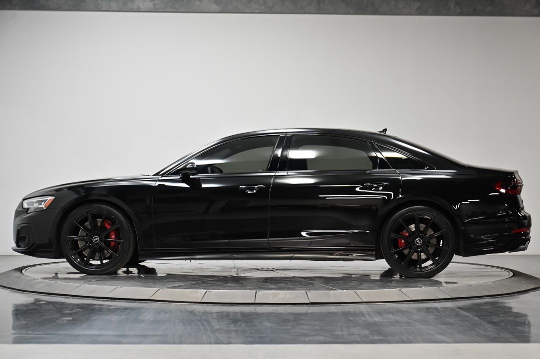 2022 Audi S8
