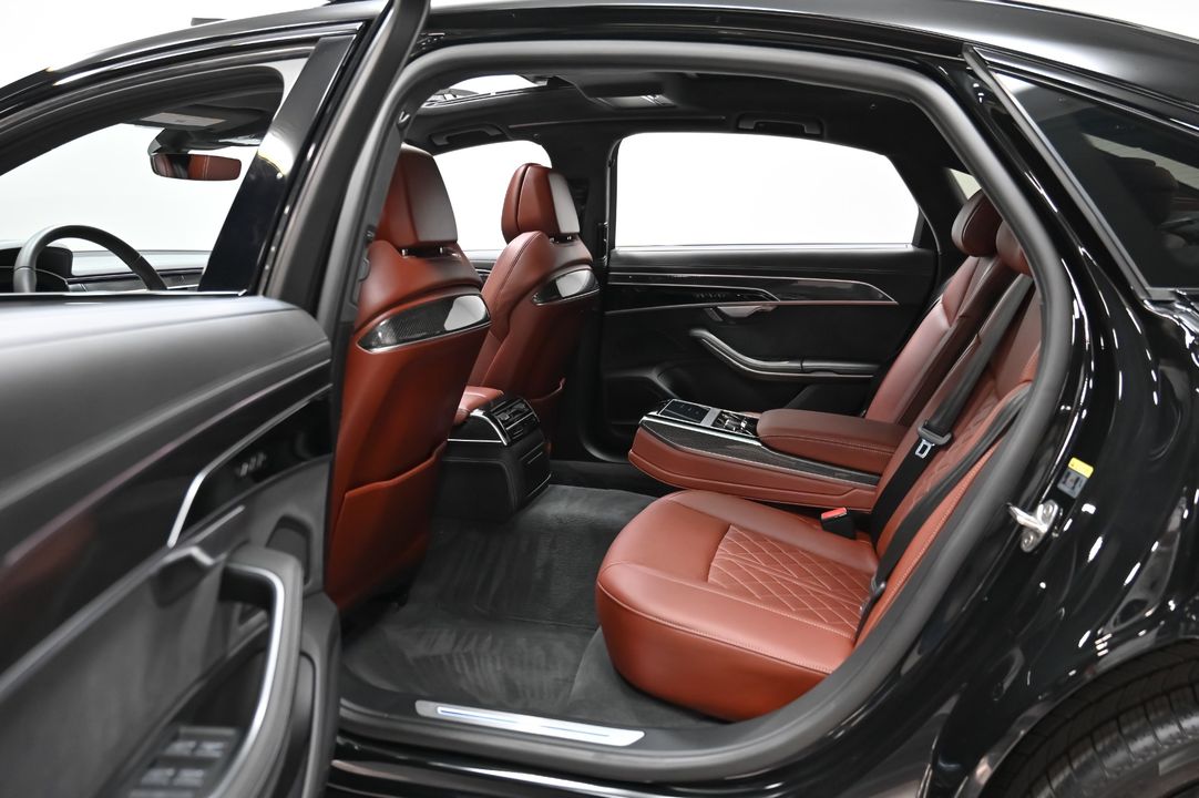 2022 Audi S8