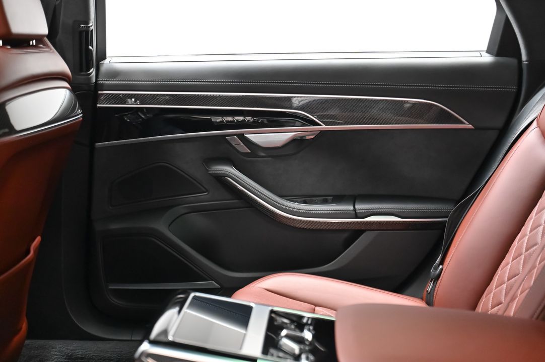 2022 Audi S8