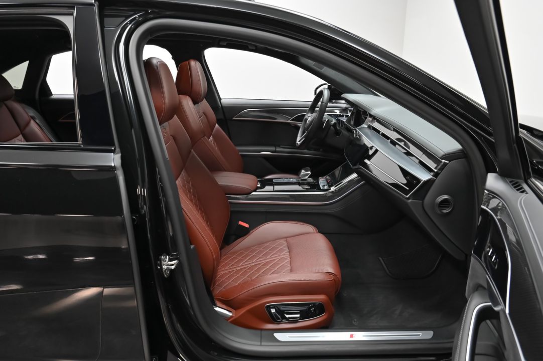 2022 Audi S8