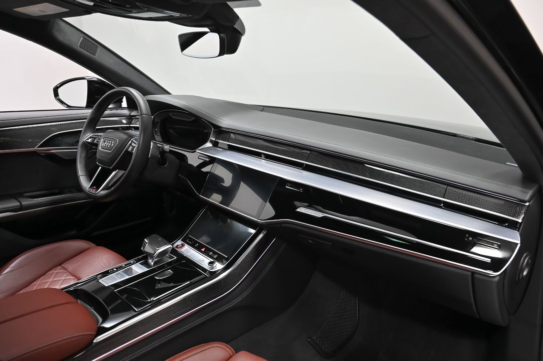 2022 Audi S8