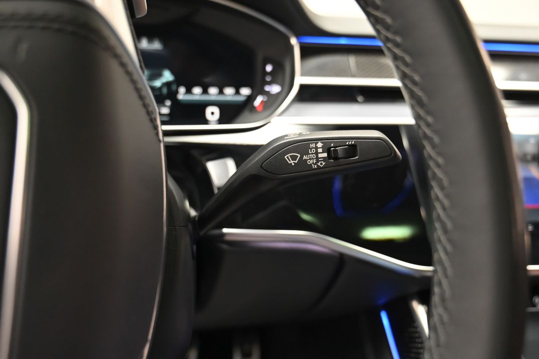 2022 Audi S8