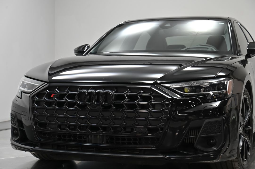 2022 Audi S8