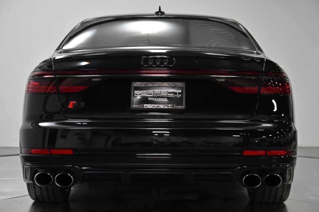 2022 Audi S8