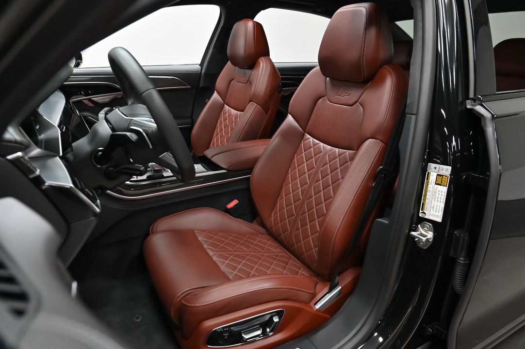 2022 Audi S8