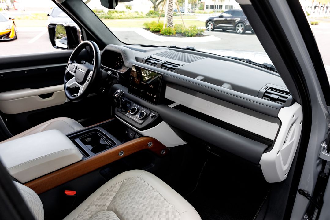 2024 Land Rover Defender