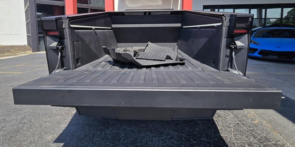 2024 Tesla Cybertruck