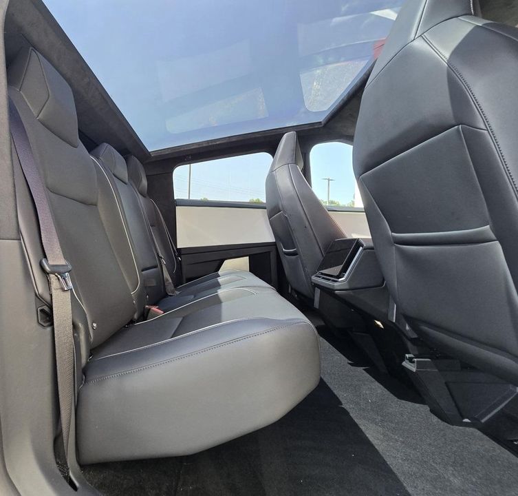 2024 Tesla Cybertruck