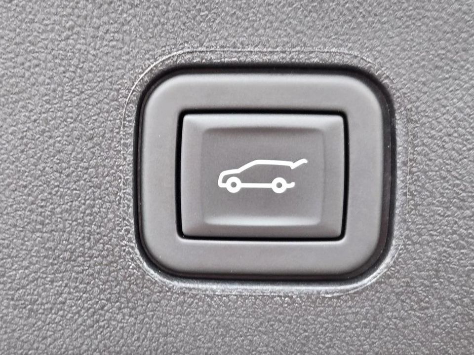 2024 Cadillac LYRIQ