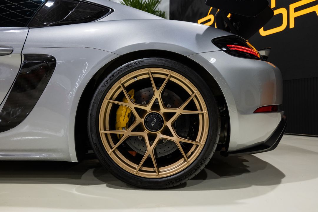 2023 Porsche 718 Cayman