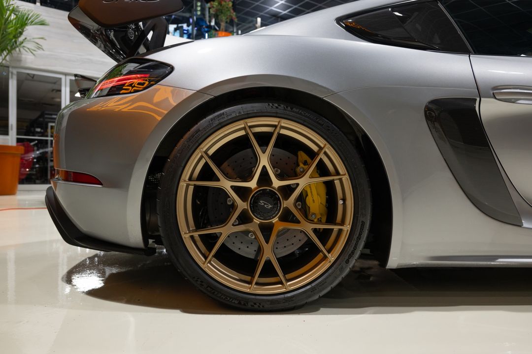 2023 Porsche 718 Cayman