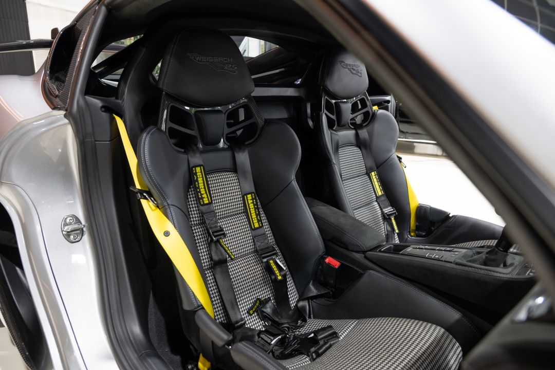 2023 Porsche 718 Cayman