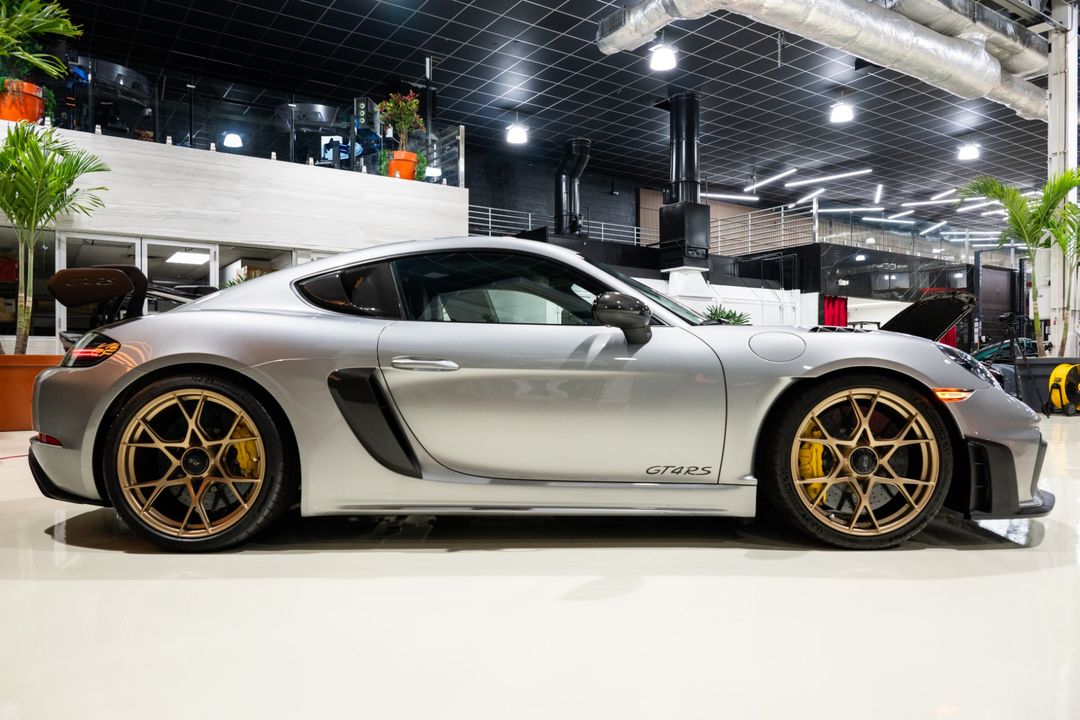 2023 Porsche 718 Cayman