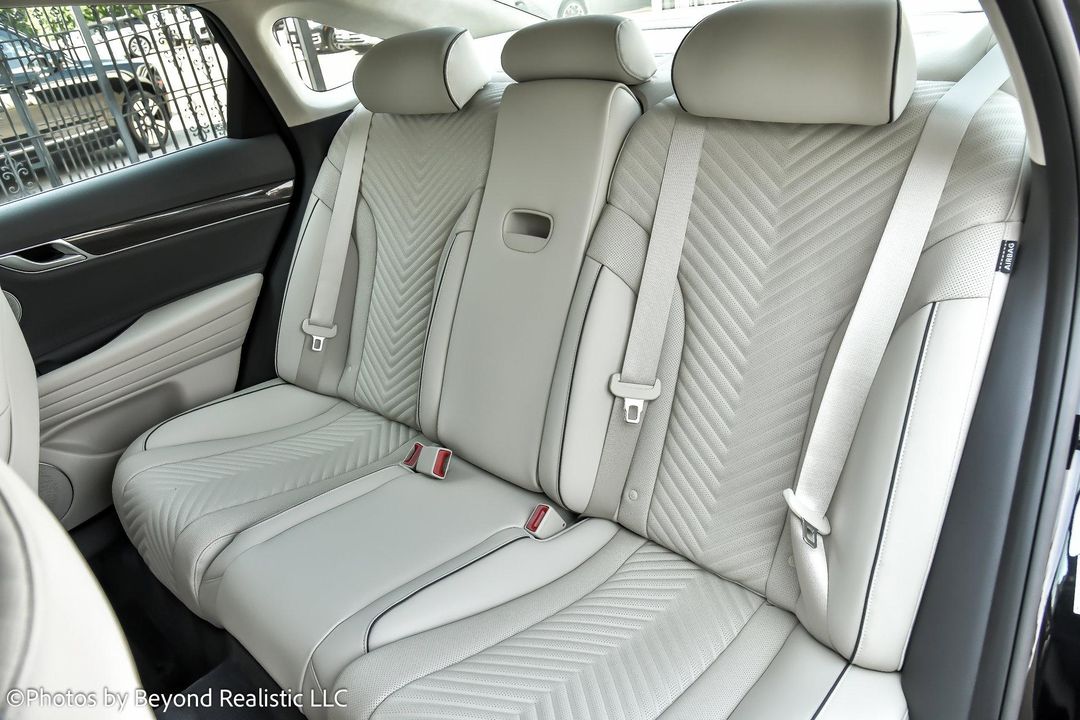 2024 Genesis G80