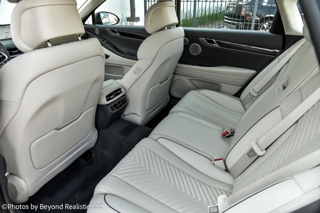 2024 Genesis G80