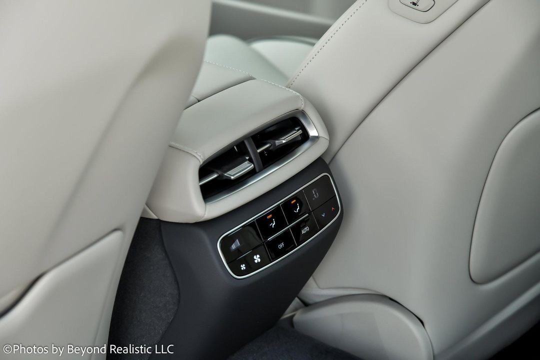 2024 Genesis G80