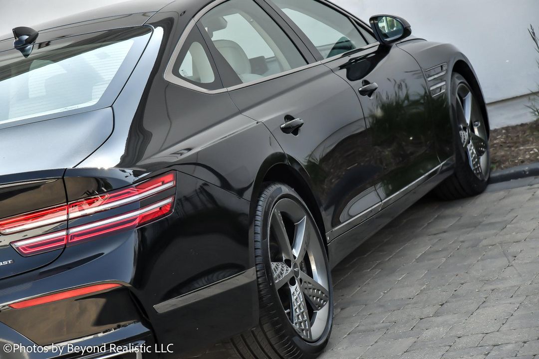 2024 Genesis G80