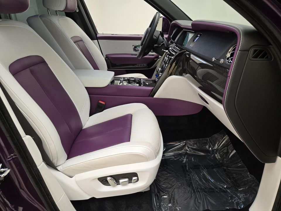 2023 Rolls-Royce Black Badge Cullinan